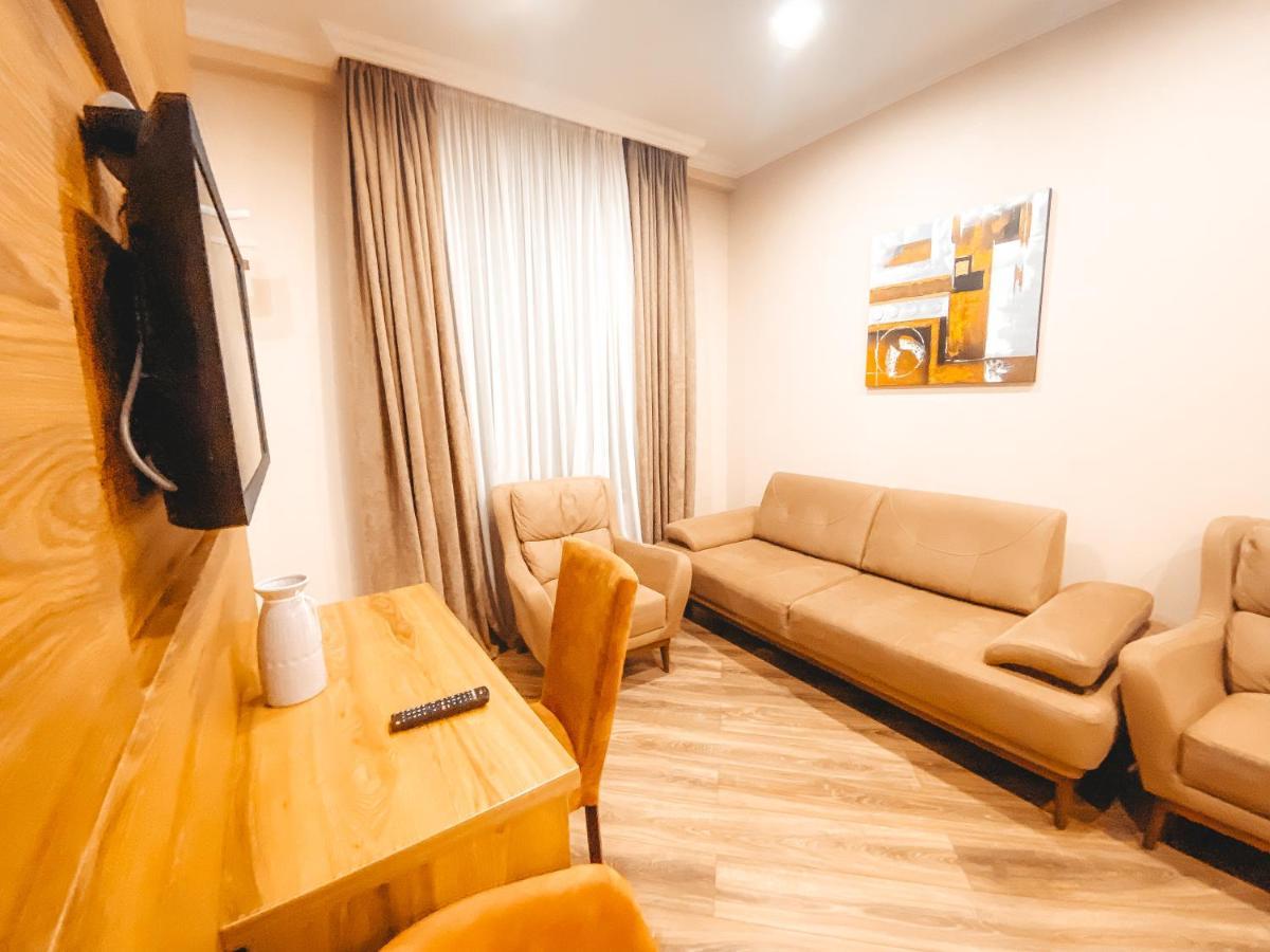 Sunset Tbilisi Luxury Aparthotel Exterior foto